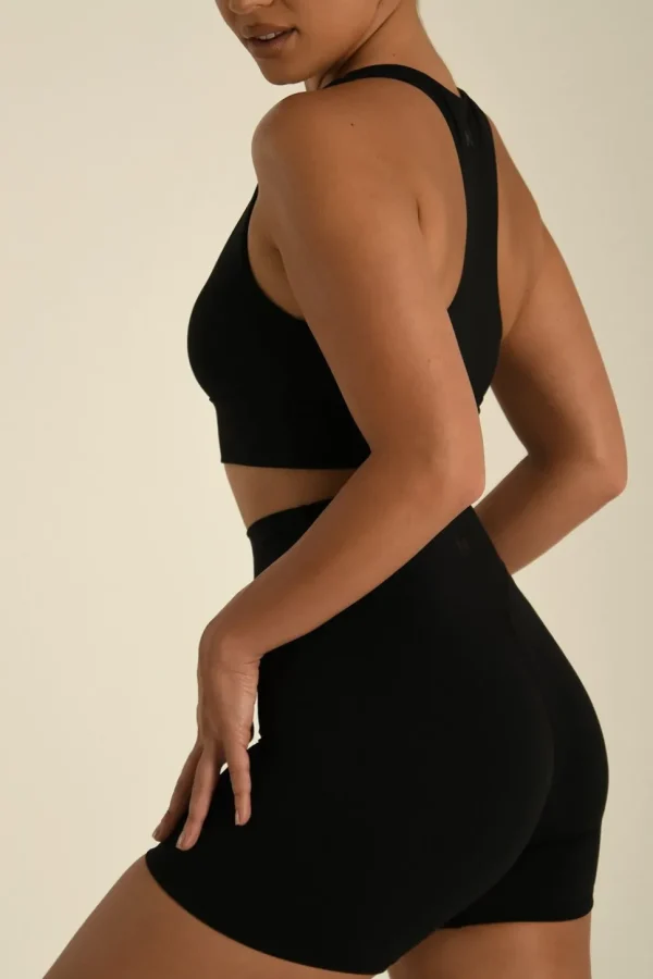 carly_3-2.webp Women MESHKI Shorts<Carly