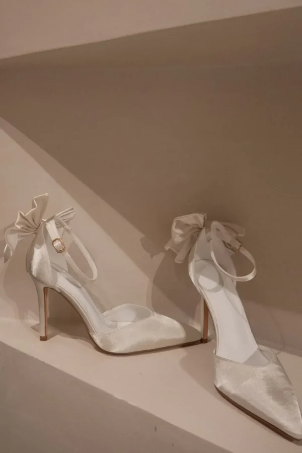 Women MESHKI Shoes<Charmed