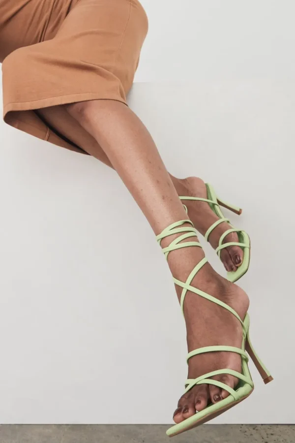 Women MESHKI Shoes<Milly
